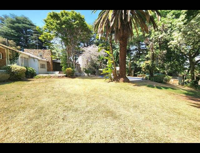 LAND FOR SALE IN BRYANSTON